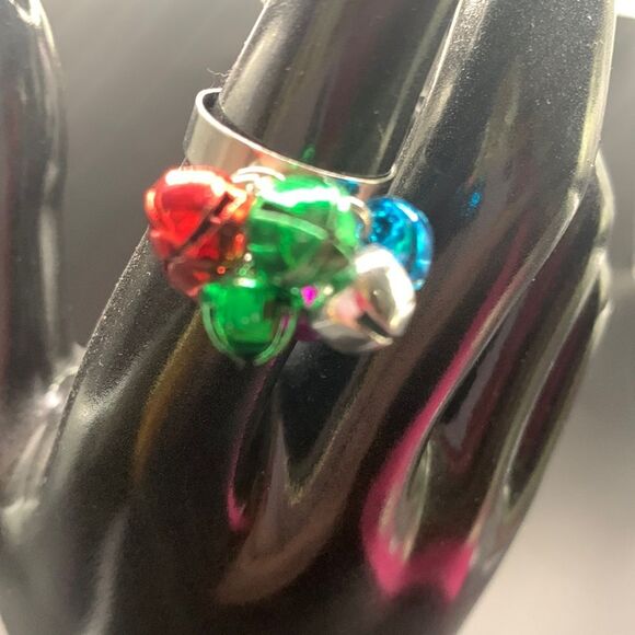 Jingle Bell Ring - Picture 1 of 4